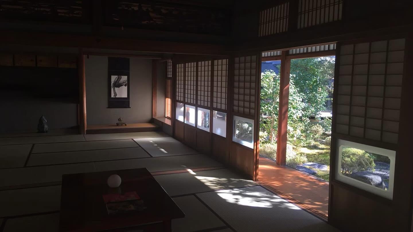 In Praise of Shadows - Junichiro Tanizaki